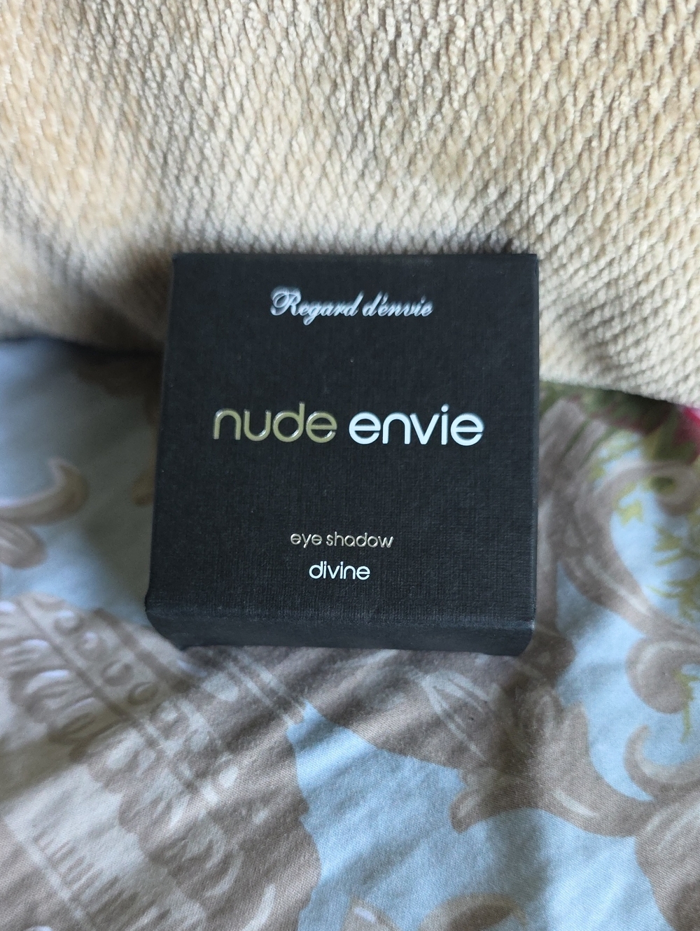 Regard d'envie/Nude Envie Eyeshadow Single